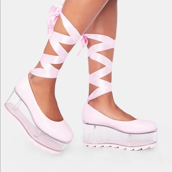YRU Shoes - YRU Qloud Swan